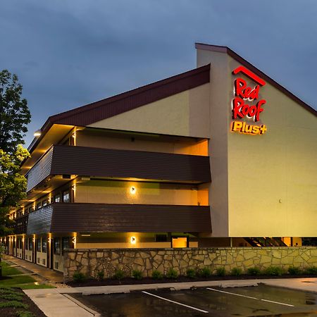 Red Roof Inn Plus+ Chicago - Уиллоубрук Экстерьер фото