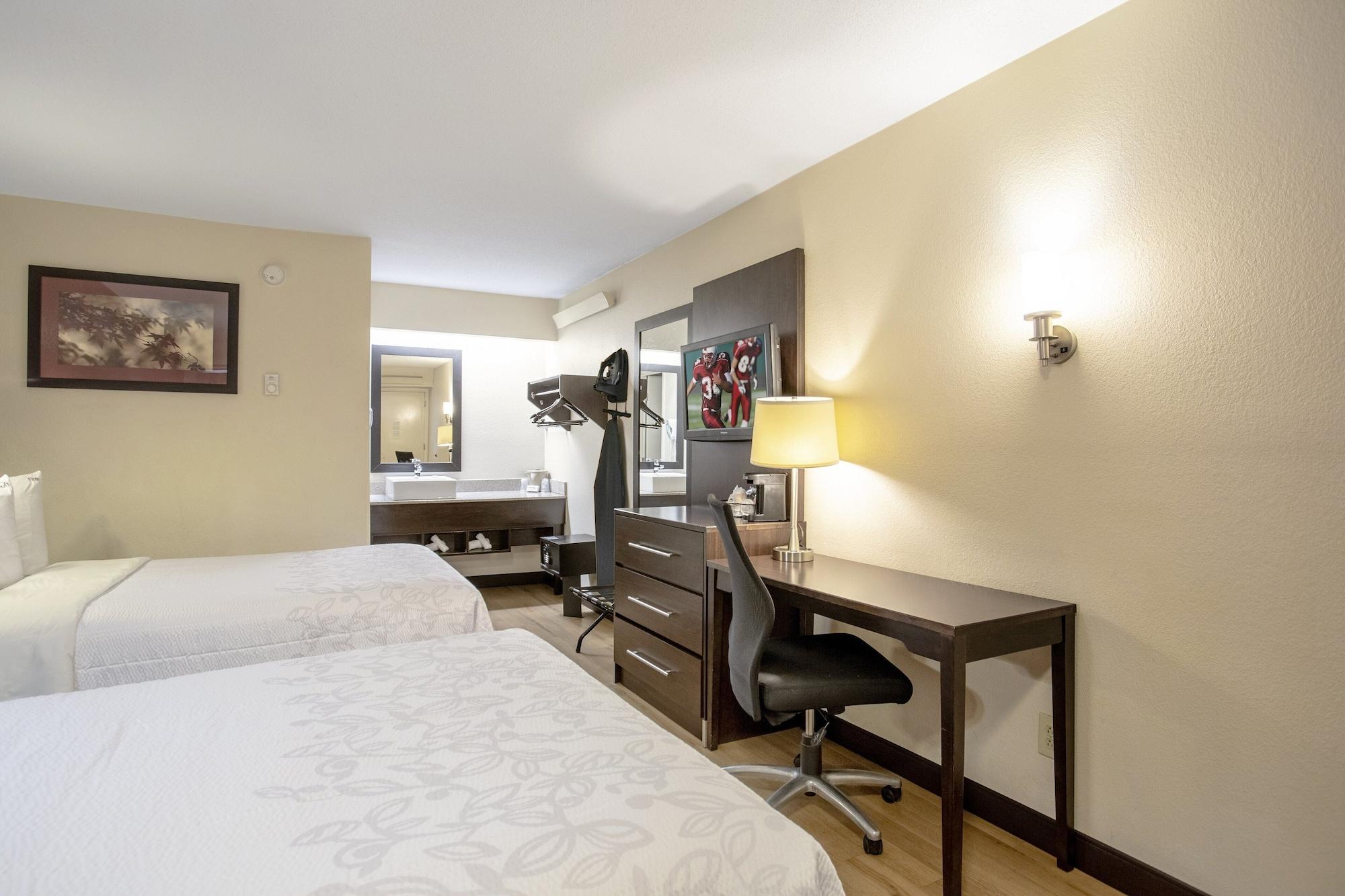 Red Roof Inn Plus+ Chicago - Уиллоубрук Экстерьер фото