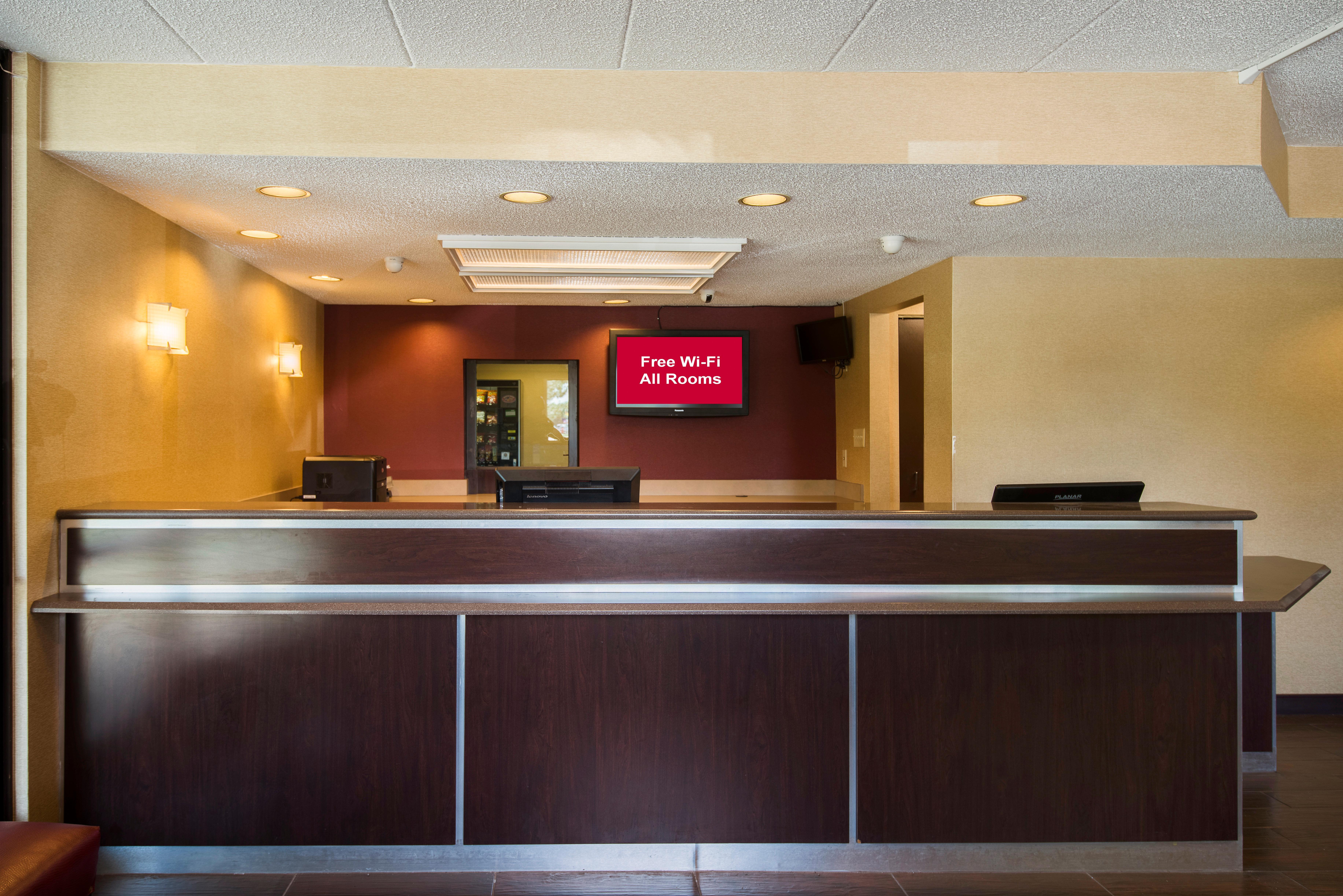 Red Roof Inn Plus+ Chicago - Уиллоубрук Экстерьер фото